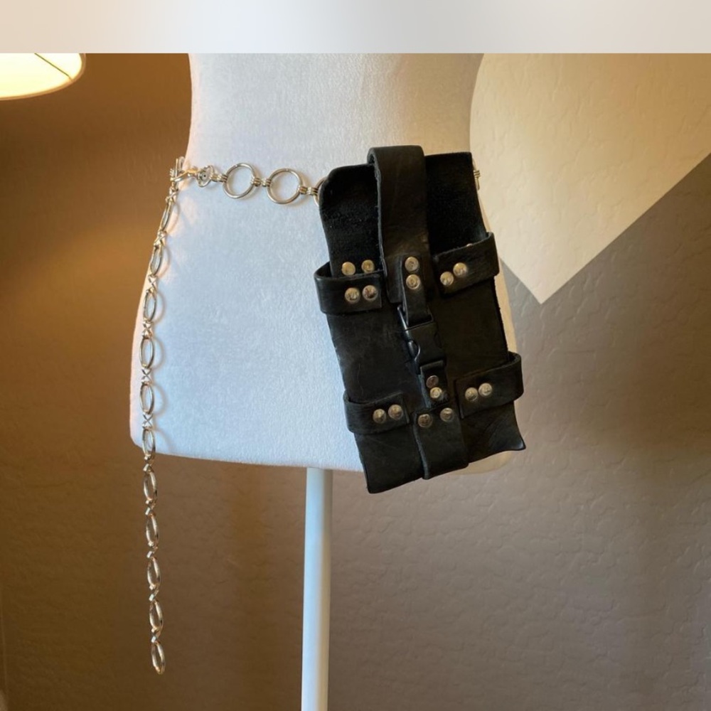 Black leather‎ chain belt bag